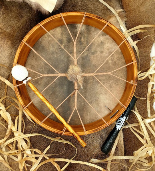 Tambour chamanique ou Viking accordable à chambre à air 18'' peau de cerf ou buffle